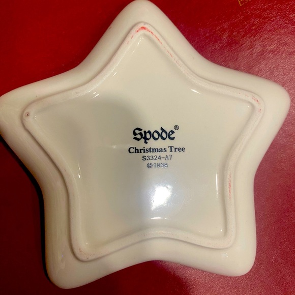 Spode Christmas Tree star shaped dish - Picture 2 of 2